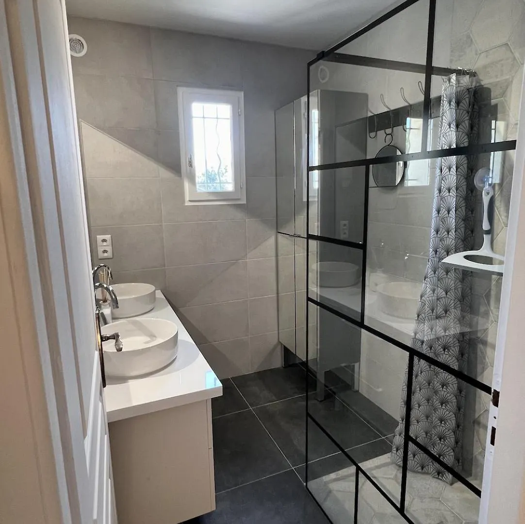 Maison De Charme Idealement Situee Cannes 0*,  Frankrig