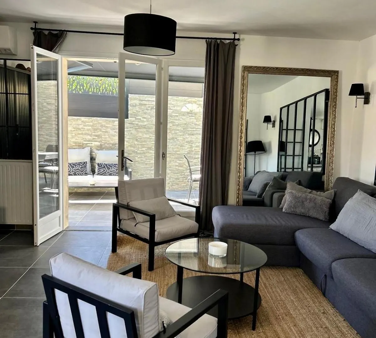 Maison De Charme Idealement Situee Cannes Frankrig